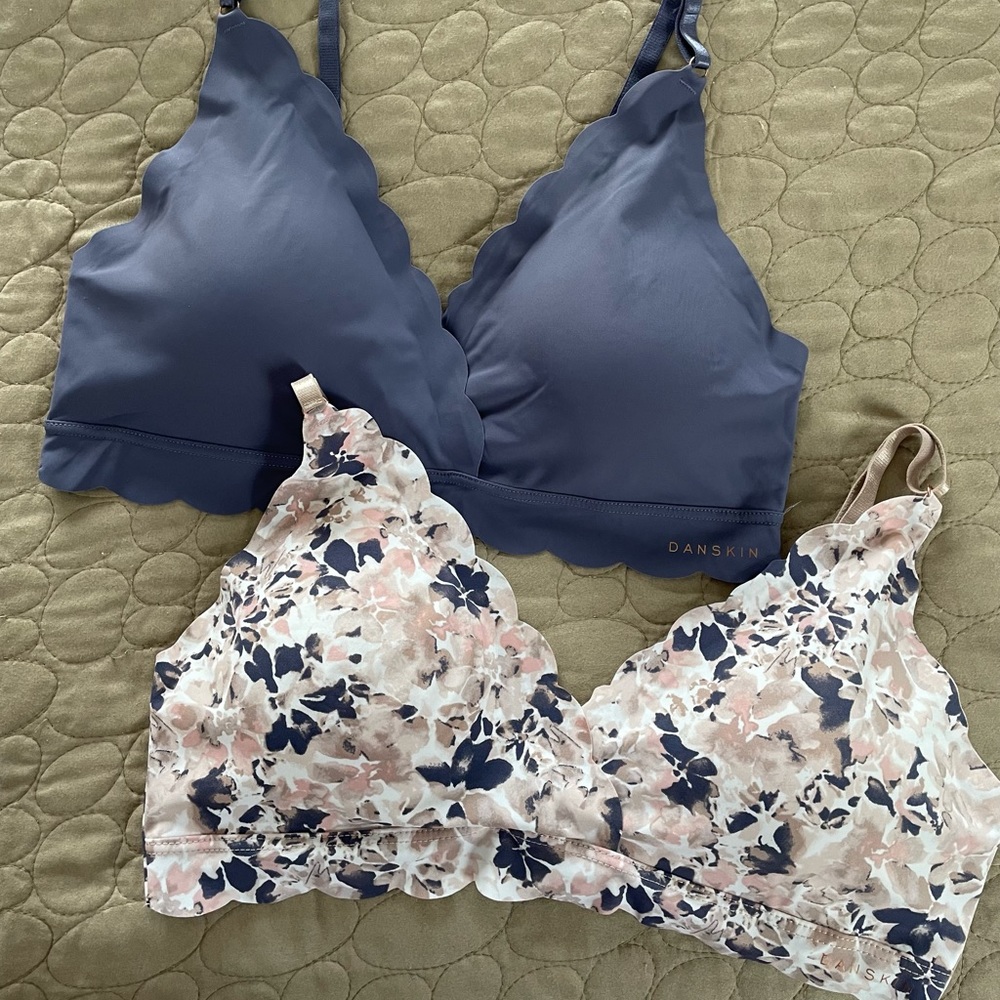 2/pk Danskin 38C Scalloped Edge Bras